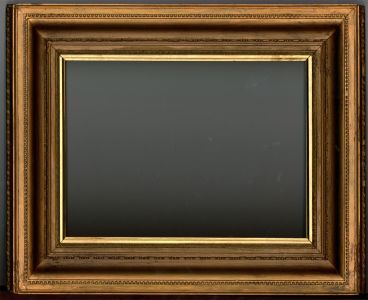 Mid 20th Century Gilt Picture Frame With Beaded Detailing