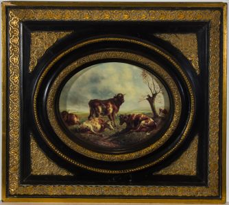 20th Century Ornate Gilt Frame with Oval Aperture