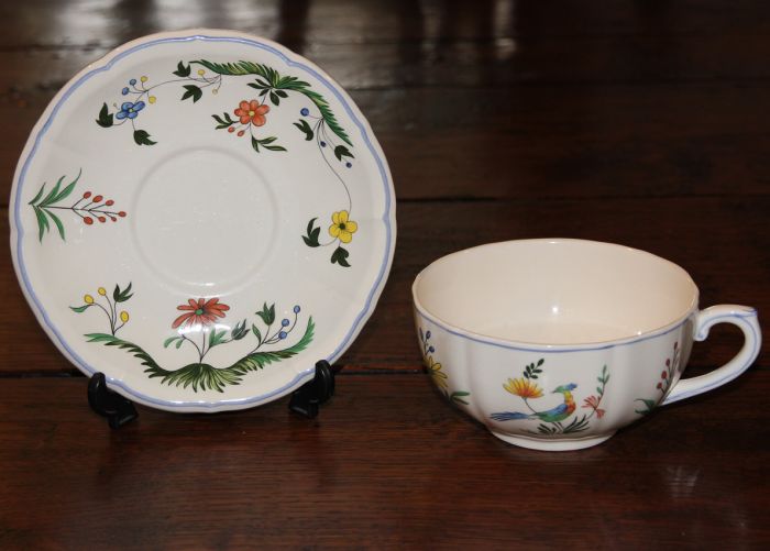 Gien Oiseaux de Paradis Cafe au Lait Cup and Saucer 2 Sets