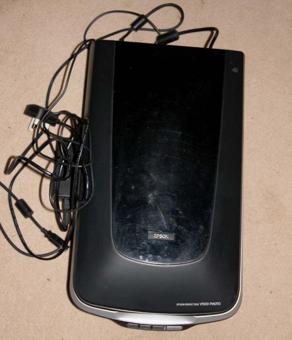 Epson V500 Scanner