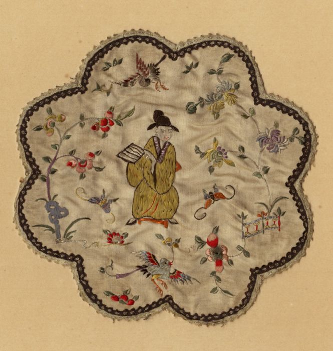 Chinese 19th Century Embroidery - Embroidery on Silk